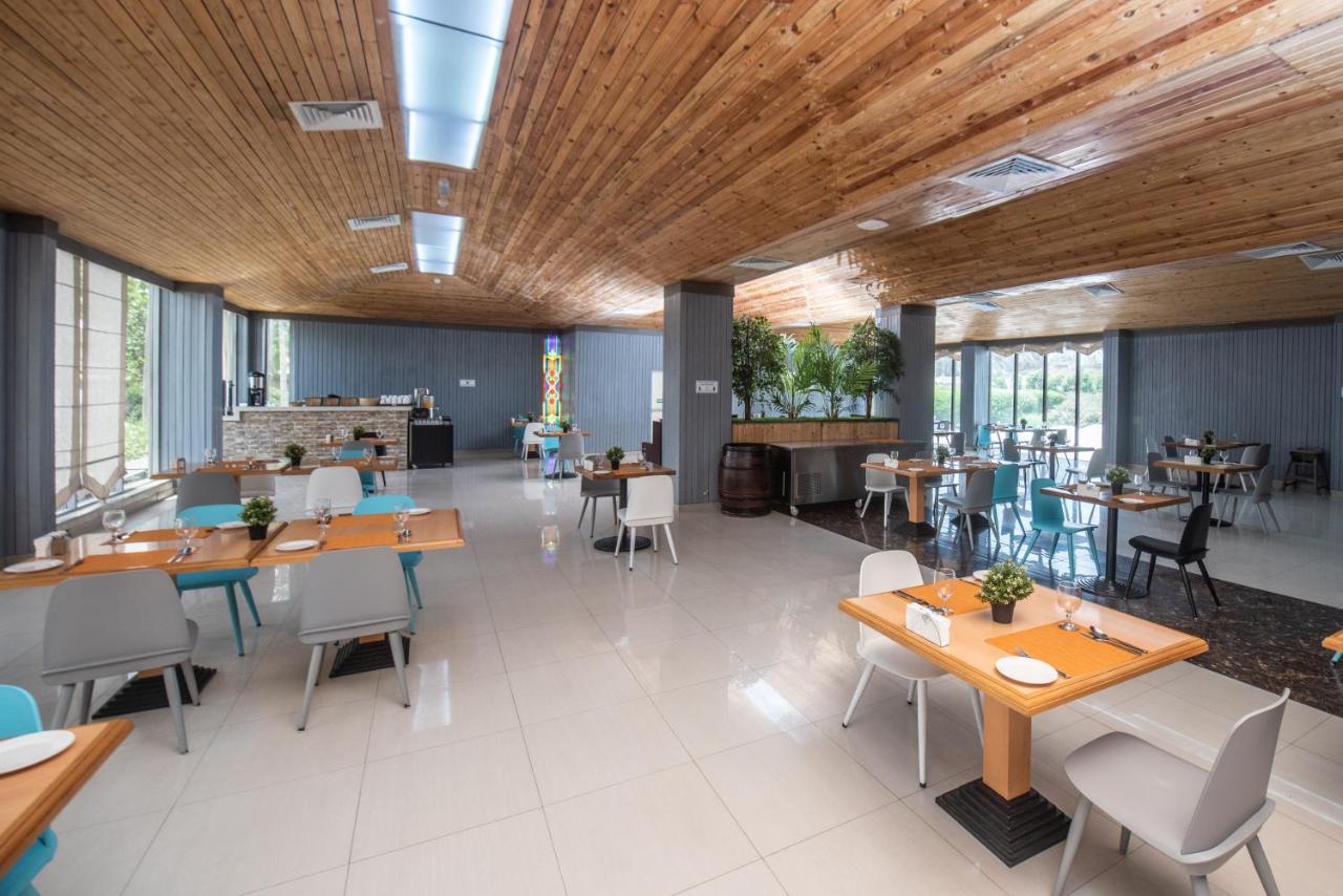 Bm Beach Hotel Rász el-Haima Kültér fotó